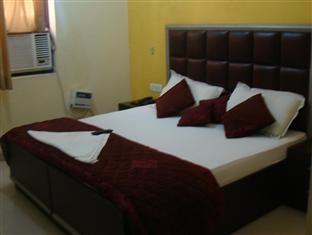 Hotel Ganga International Új-Delhi Kültér fotó